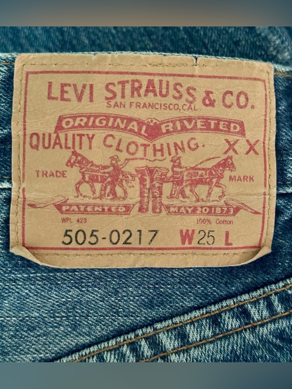 Levi’s 505-0217 (2018) Big E Vintage Style Jeans / Distressed Med Wash / Size 25